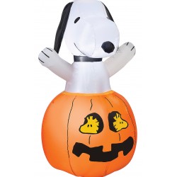 Snoopy Peanuts Light Up Yard Decoration